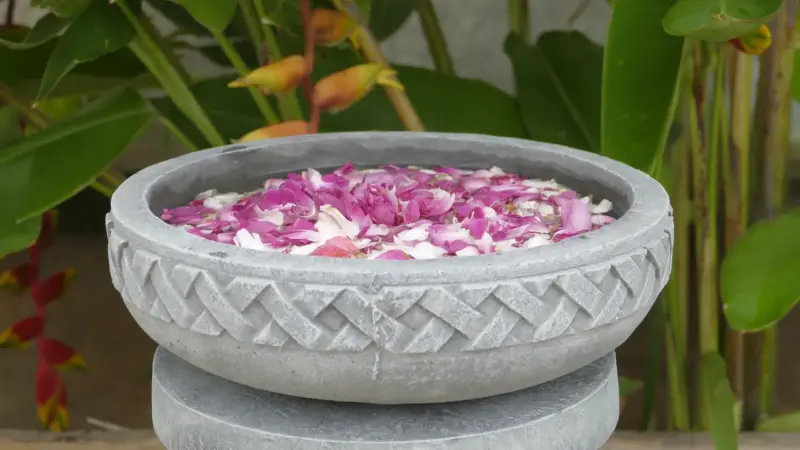 Product image 1 of the product “Semarang - Bowl with geometrical motif, Ø 30 cm | cast stone ”