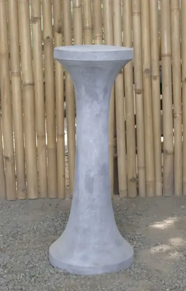 Product image 1 of the product “Merapi - pedestal, tapered, smooth, Ø 28cm, 70cm H | cast stone ”