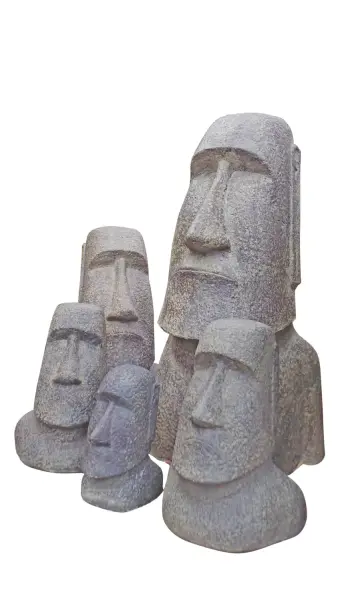 Product image 1 of the product “Moai Head, 80cm height, Stone cast, handcrafted & coloured 80 cm”