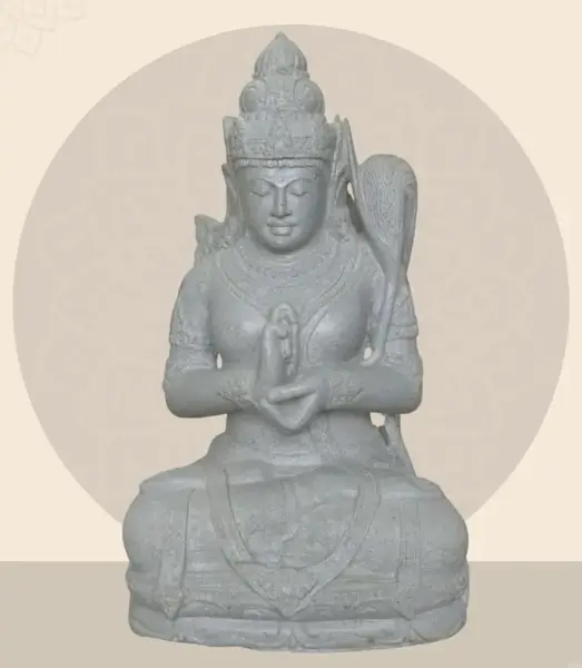 Product image 1 of the product “Seated Dewi Sri, position chakra turning the wheel, 73cm high riverstone grey, model with sativa. There is a stone eye on the left temple. ”
