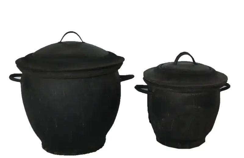 Product image 1 of the product “Set of two buckets, recycled tires, with lid ”
