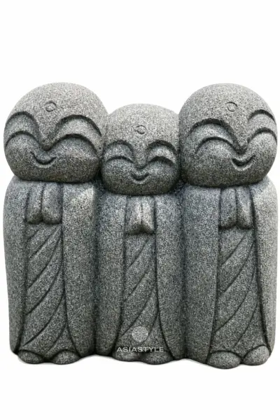 Product image 3 of the product “Group of Three Young Monks, 55 cm Height, Natural Stone ”