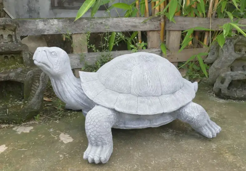 Product image 4 of the product “Winston - Big Turtle, 85 cm Length | cast stone ”