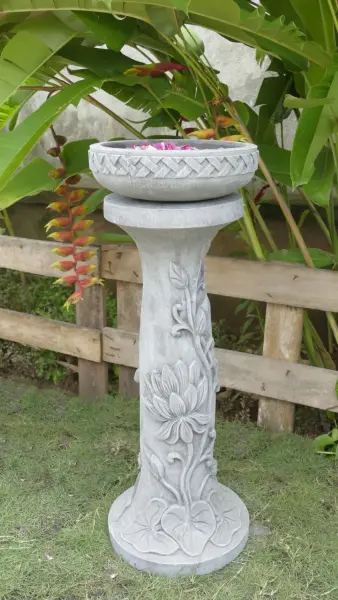 Product image 7 of the product “Semarang - Bowl with geometrical motif, Ø 30 cm | cast stone ”