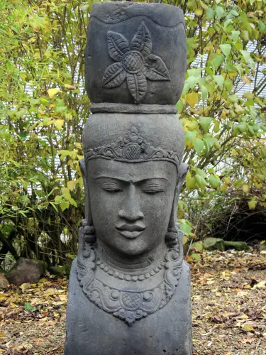Product image of the product “Lady Head with Bowl, 60cm height, natural stone (basanite), antique finish 60 cm | Antique Finish”