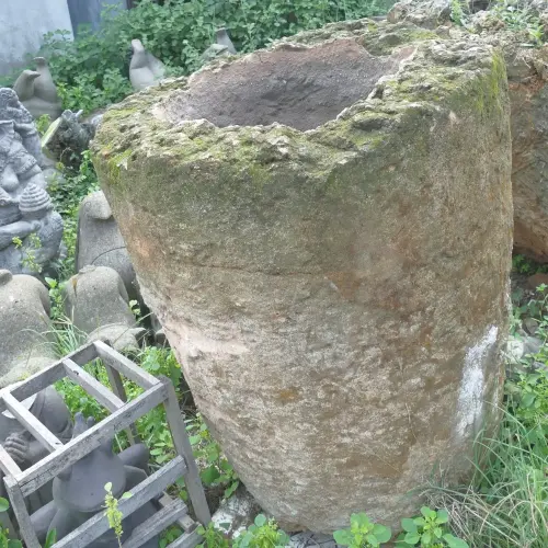 Product image of the product “The Iceland Pot is made of limestone, it comes from coast of Indonesia. It is about 120cm height and 83cm depth. ”