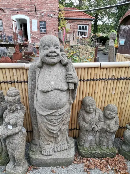Product image 1 of the product “Laughing China Buddha, standing 160cm high ”