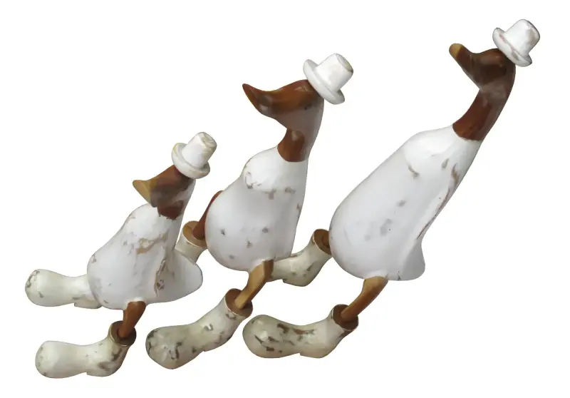 Product image 1 of the product “Bamboo duck, with hat & shoes in white - box of 9xS, 5xM, 3xL. Natural ”