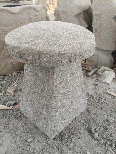 Product image of the product “Saddle Stone, 40 cm Height, 30 cm Dia, Basanite Natural Stone ”