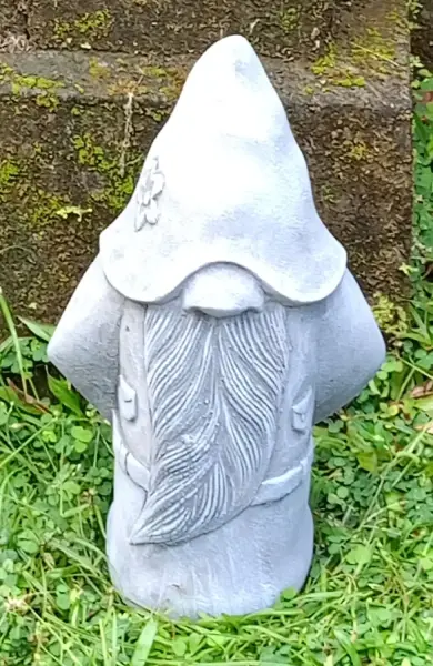Product image of the product “Gwydion - Small Standing Wizard, 30cm H | cast stone ”