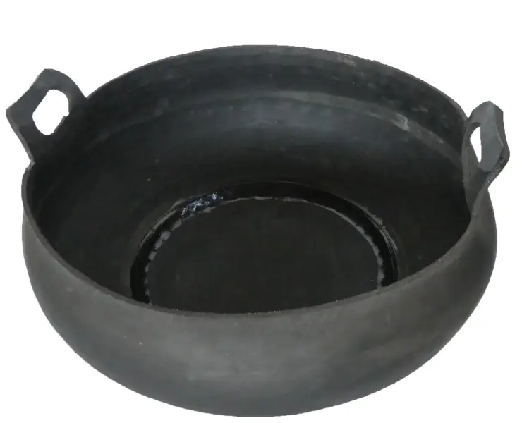 Product image of the product “Set of two bowls, recycled tires, with handle ”