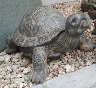 Product image 4 of the product “TURTLE about 44 cm Height, Made of Fibre Cement ”