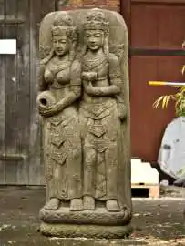  Product image 1 of the product “Relief with two standing figures, in various size, natural ”