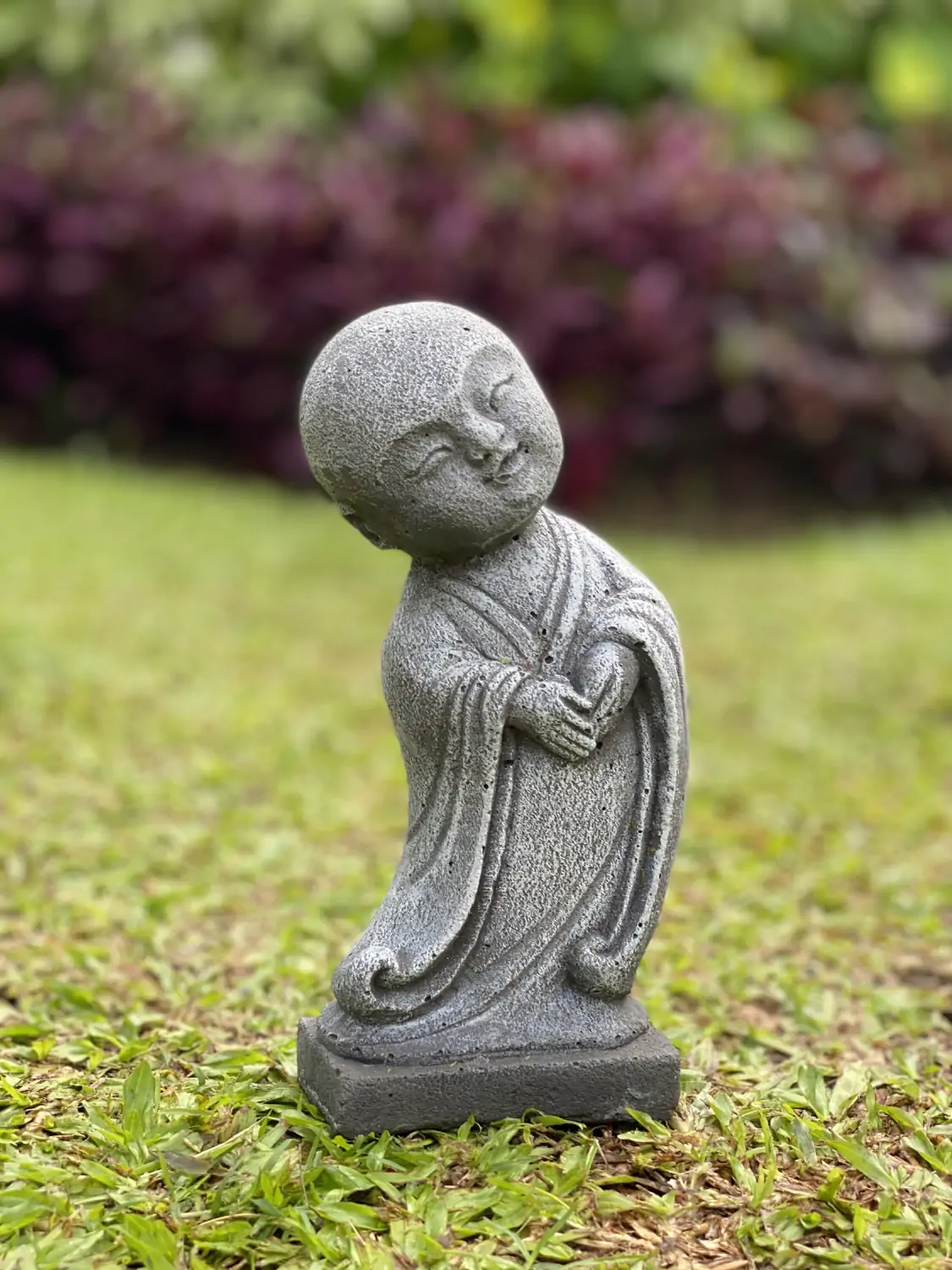  Product image 1 of the product “Jing - Monk, standing, bent sideways 20 cm H | cast stone ”