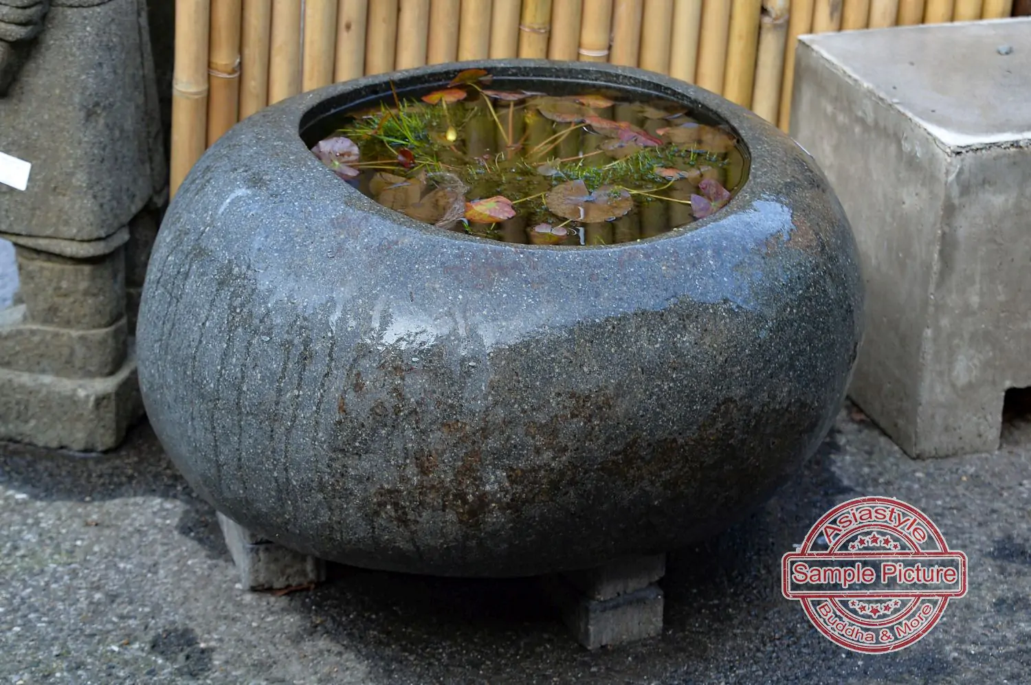  Product image 1 of the product “Pot for water, Dia approx 76-80. Height 51-55. Outside polished ”