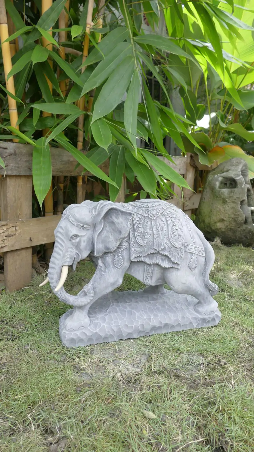  Product image 2 of the product “Indra - Small Elephant bending to the left, 46.5cm L | cast stone ”