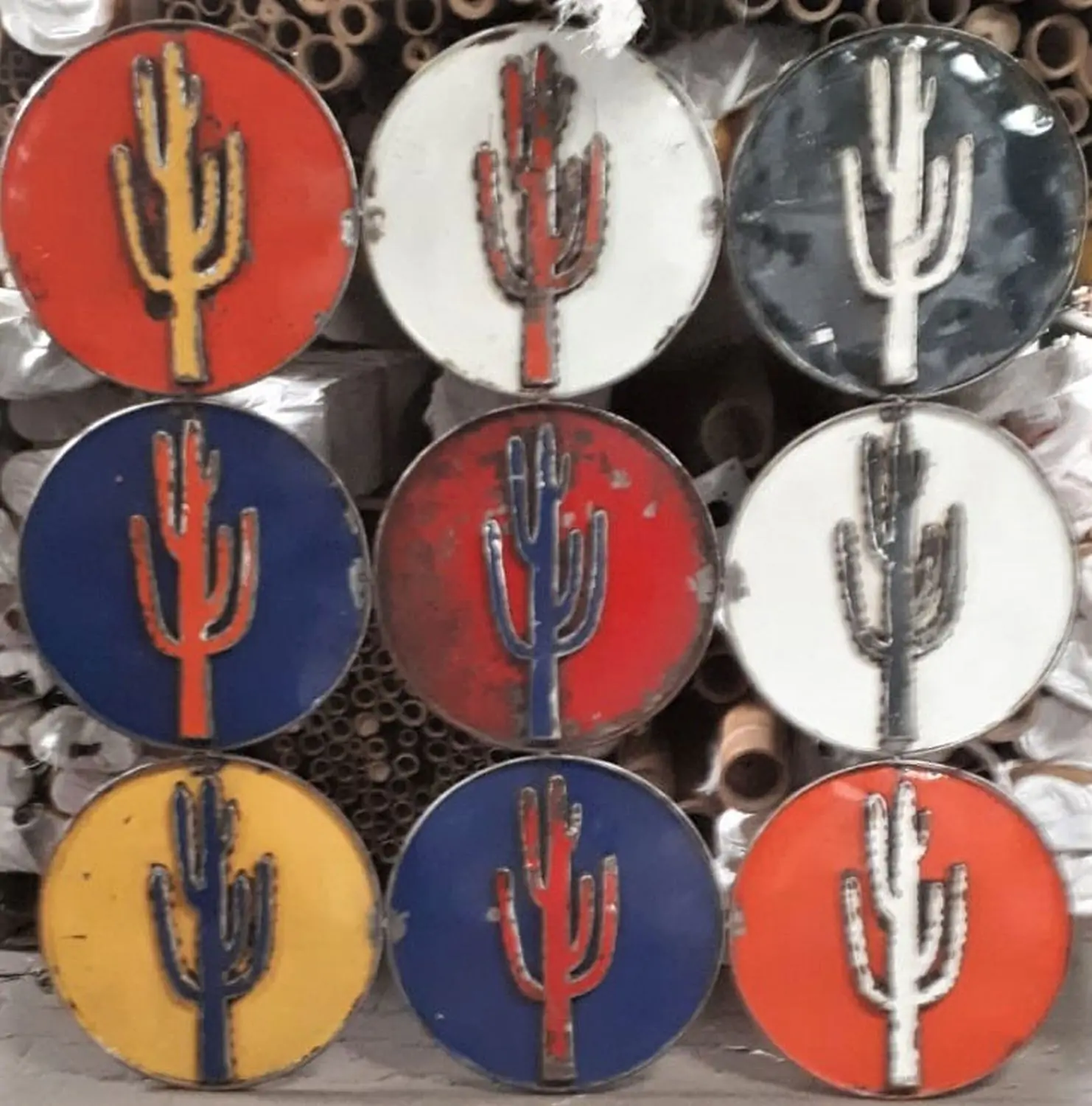  Product image 2 of the product “3 x 3 cacti on lid of barrel  - wall hanger, 175cm width x 175cm height, object from upcyceled oil barrel. ”