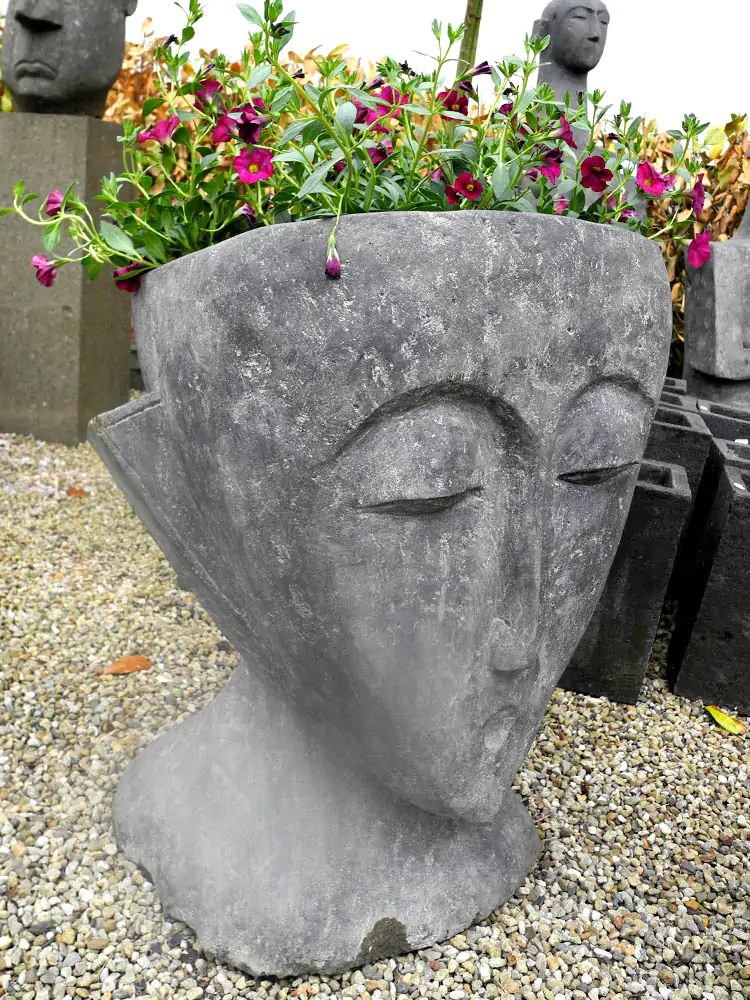 Product image 3 of the product “Head abstract, 80cm basanite, handmade, antique finish ”