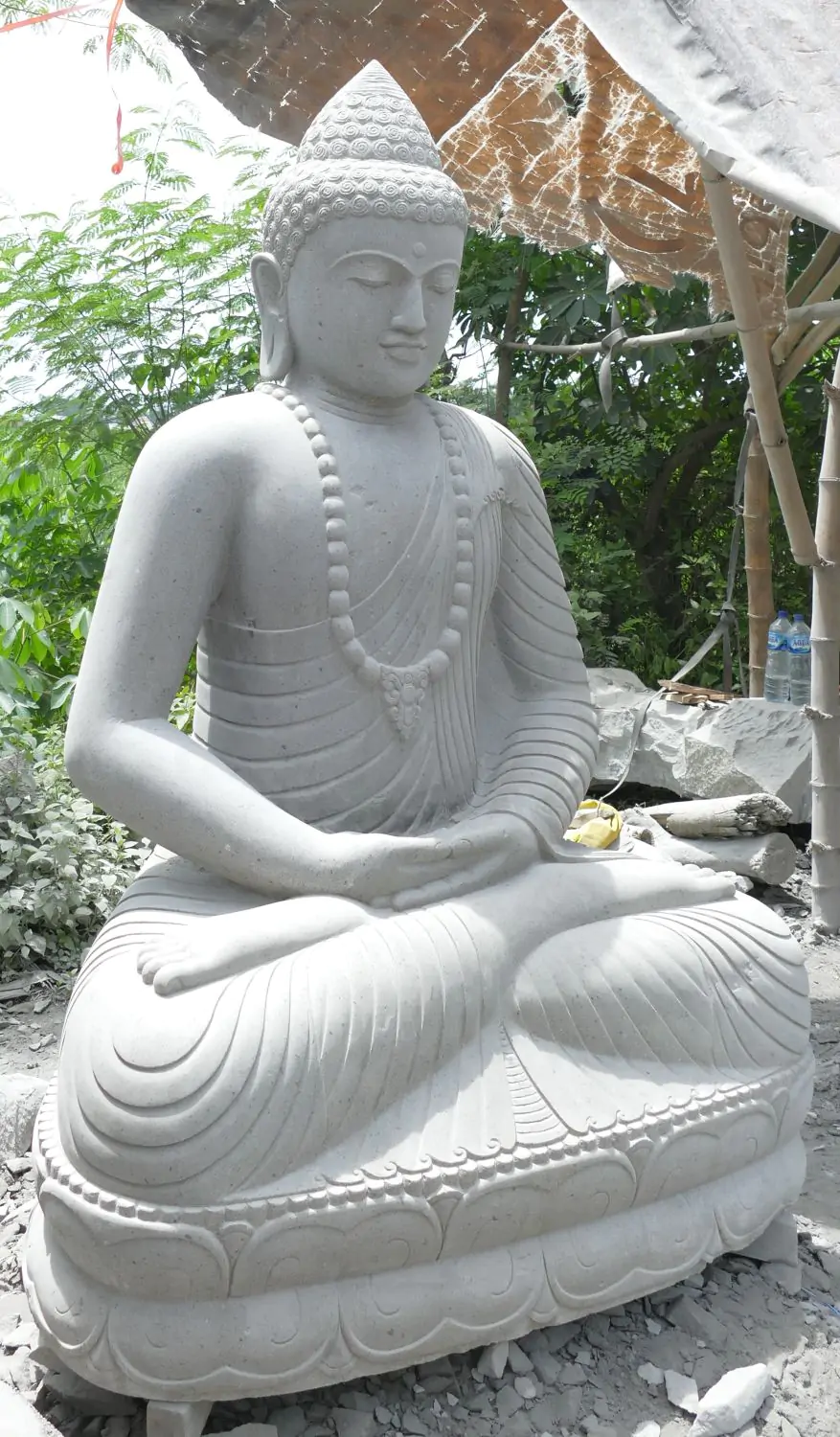  Product image 3 of the product “Seated Buddha made of Riverstone in Dhyana Position - gesture of meditation, H. 190 CM ”