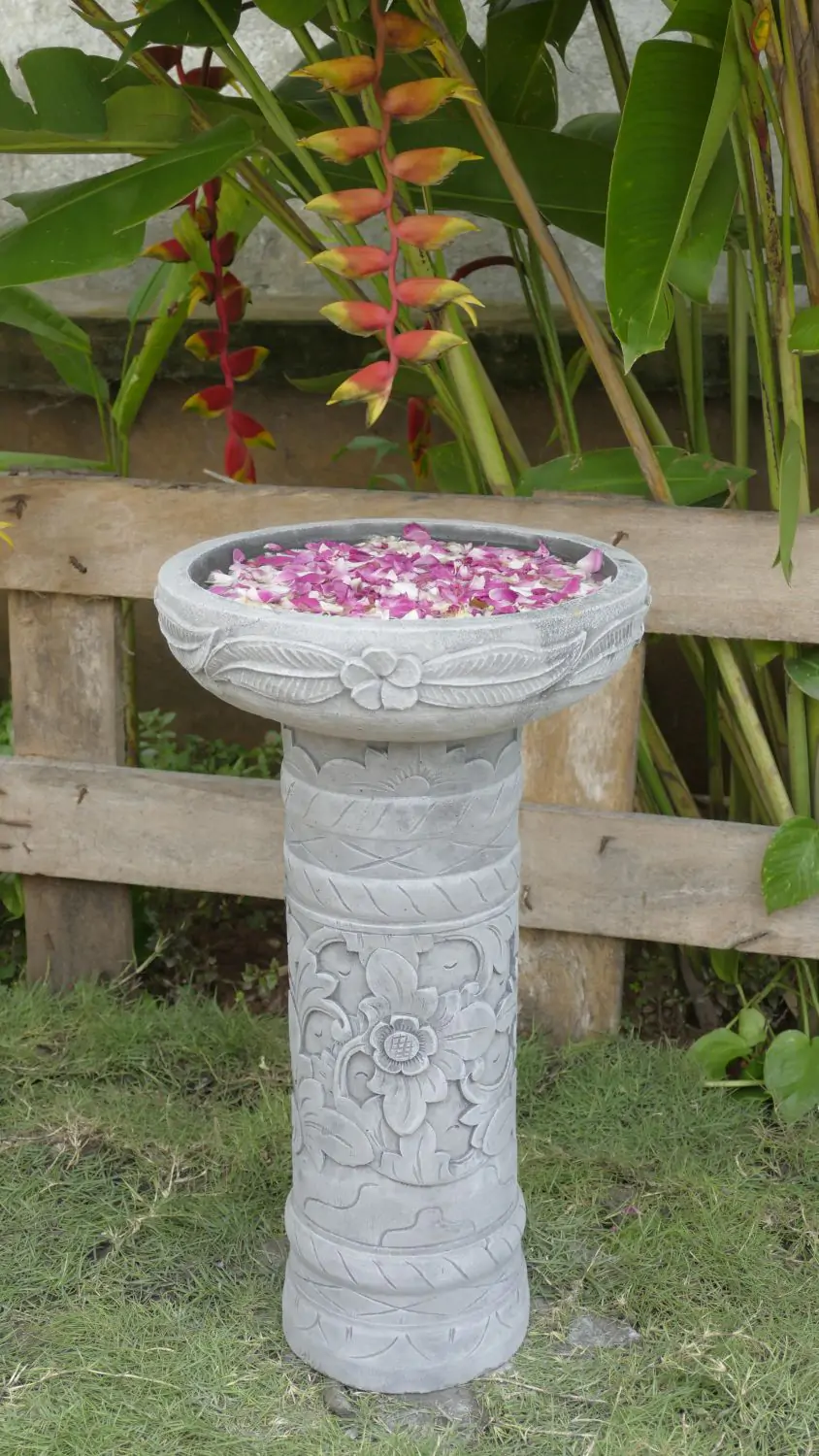  Product image 4 of the product “Batur - Straight pedestal with flower motif, Ø 15cm, 45cm H | cast stone ”