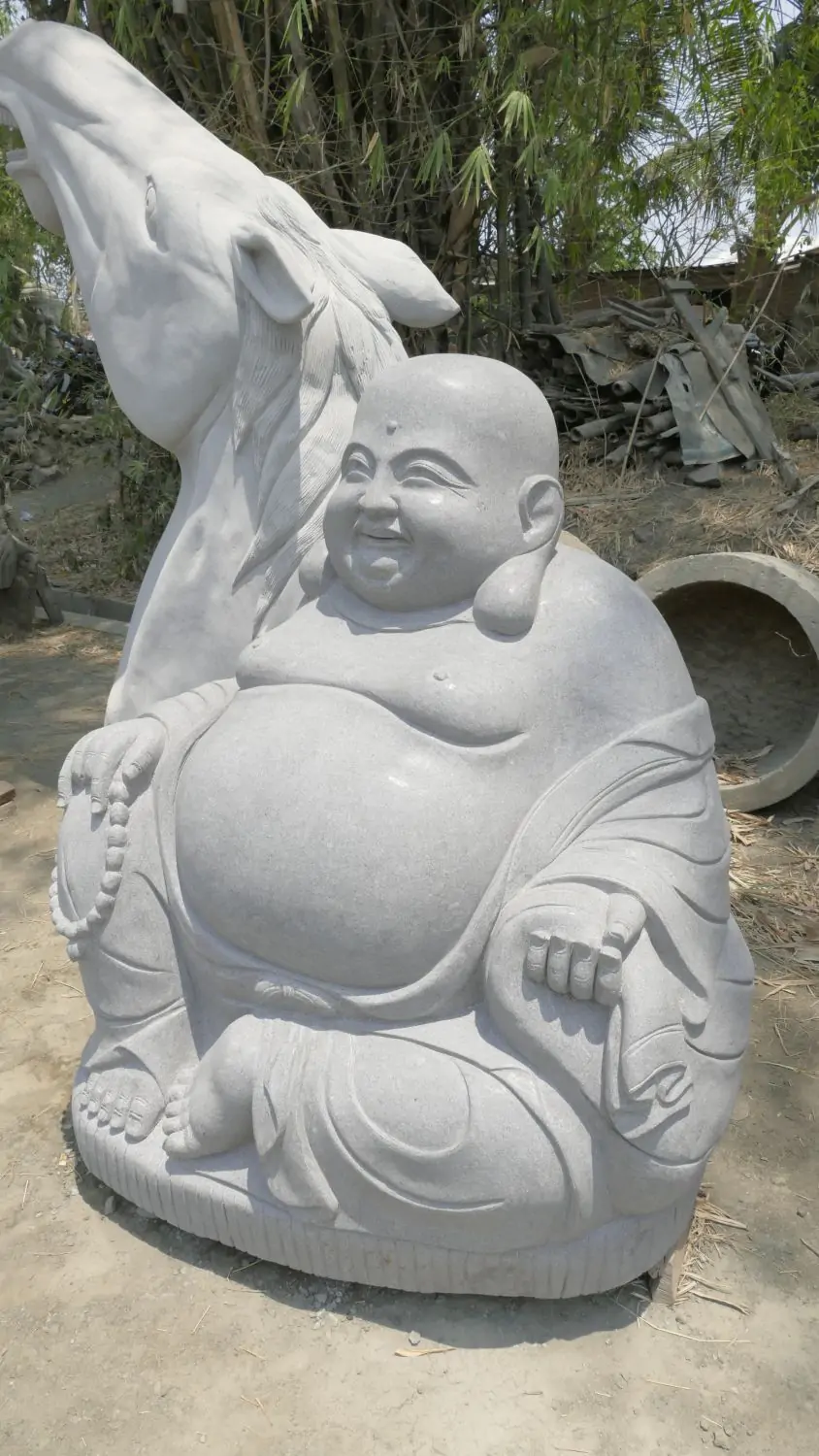  Product image 8 of the product “Seated Chinese Buddha, 122 cm height, riverstone ”