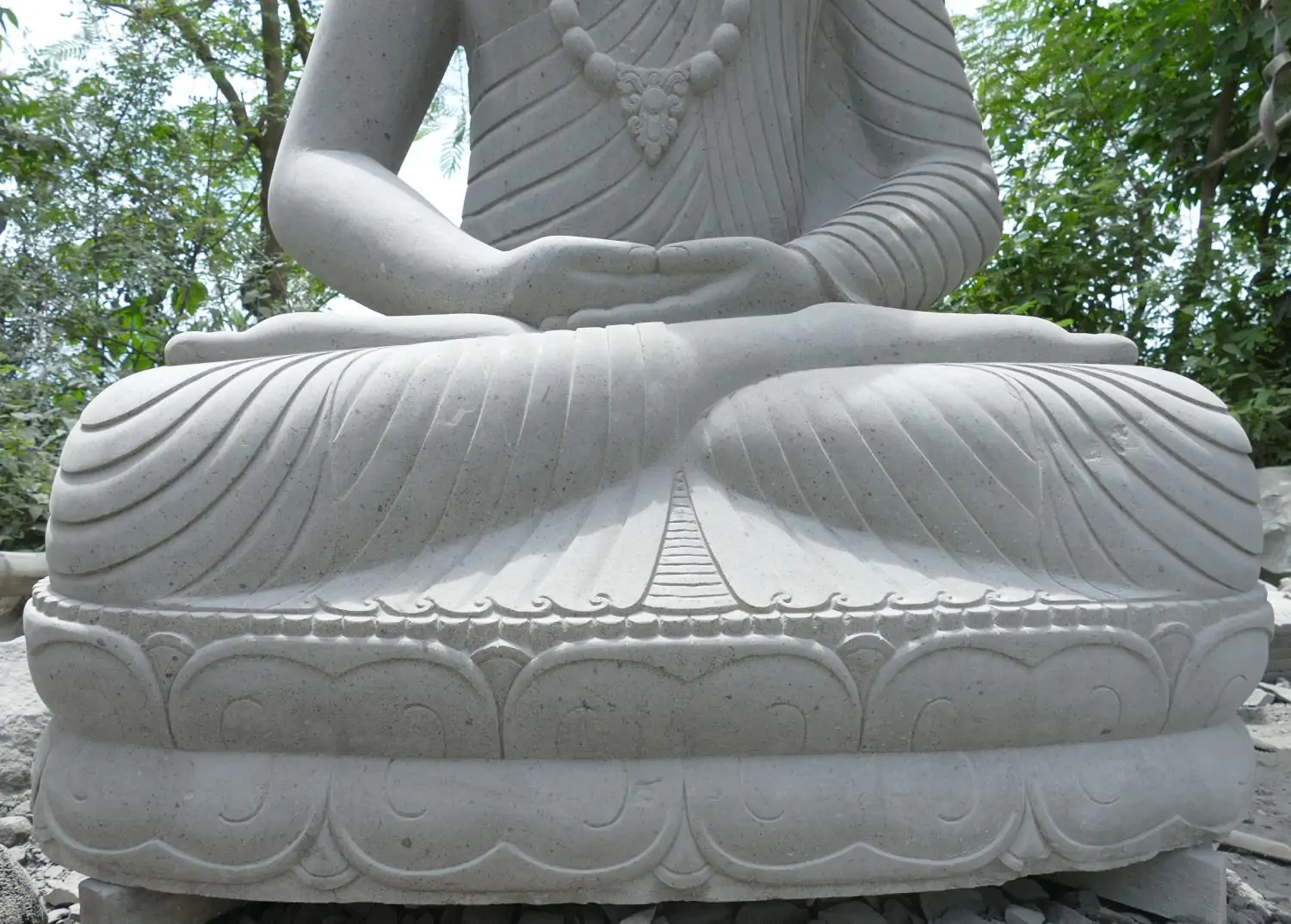  Product image 9 of the product “Seated Buddha made of Riverstone in Dhyana Position - gesture of meditation, H. 190 CM ”